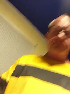 Snapshot of justjerkinaround666 chatting on February 15, 2:52 am justjerkinaround666 online show from February 15, 2:52 am