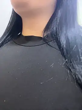 IrisBaker online show from October 31, 9:38 pm