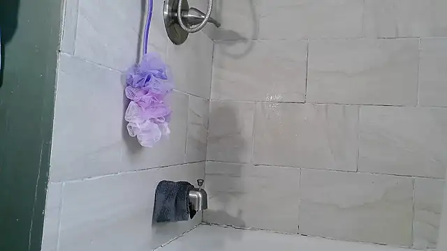 Snapshot of paytonkelly chatting on February 9, 2:18 pm paytonkelly online show from February 9, 2:18 pm