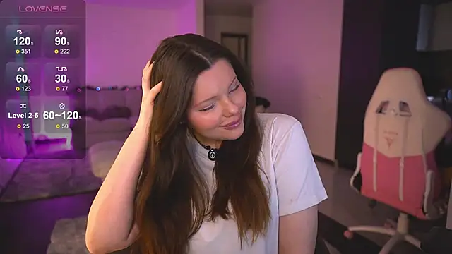 Snapshot of Your_Sweet_Julia chatting on February 9, 4:16 am Your Sweet Julia online show from February 9, 4:16 am