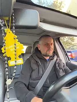 Huncutkuki online show from November 2, 8:06 am