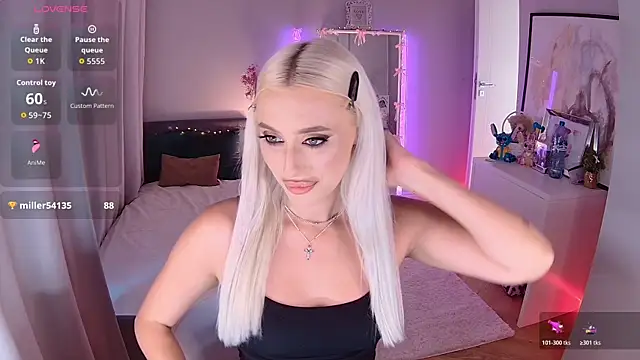 LoryWood online show from October 21, 2:07 pm