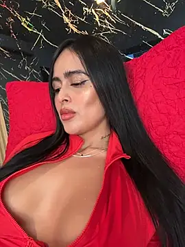 Alexandra duque online show from February 8, 8:45 pm