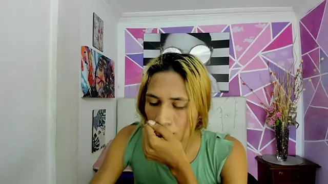 Brisahott online show from January 10, 2:23 pm