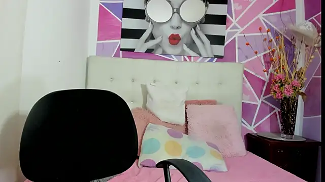 Brisahott online show from February 8, 6:12 pm