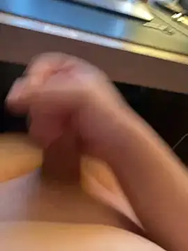 bigschlong290 online show from February 11, 4:02 pm