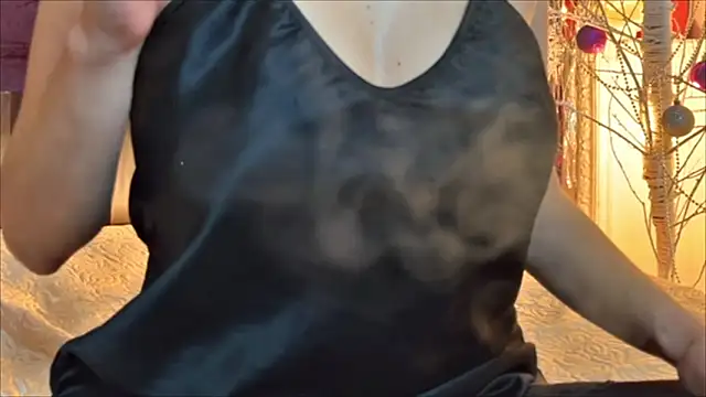 Selena Sweetie online show from January 6, 3:27 pm