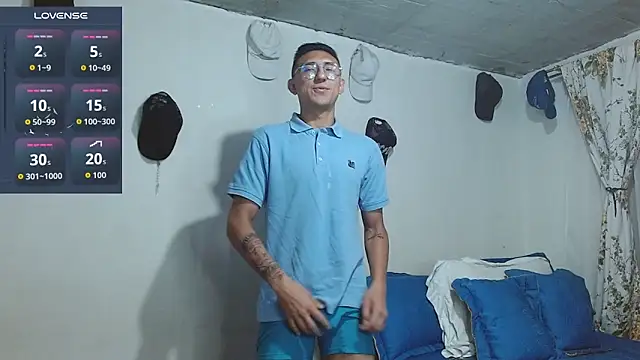 samfox  online show from April 4, 11:29 am