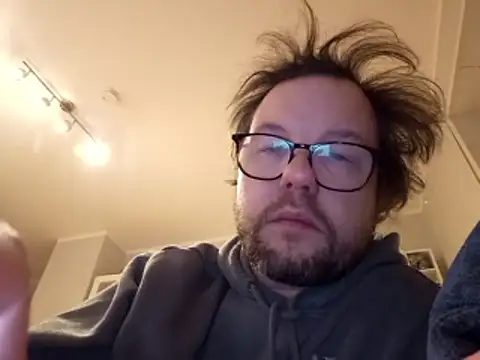 larsgessner30 online show from January 8, 10:34 pm