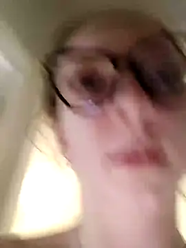 Milky flexy cat online show from February 26, 1:19 pm