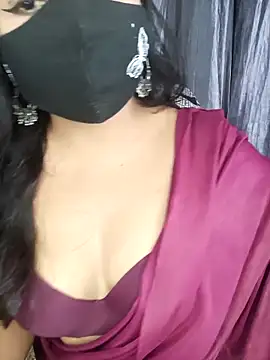 Snapshot of Tanvi-patil chatting on May 31, 9:05 am Tanvi-patil online show from May 31, 9:05 am
