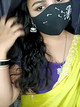 Snapshot of Tanvi-patil chatting on June 15, 6:26 am Tanvi-patil online show from June 15, 6:26 am