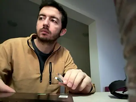 laynufff online show from January 9, 5:10 am