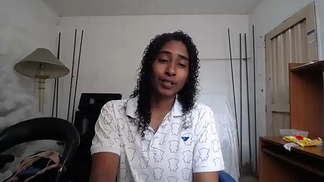 yohatinelly07 online show from November 29, 4:32 pm