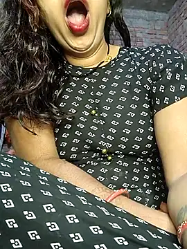 Snapshot of Simaran_bhabhi chatting on March 3, 10:42 pm Simaran bhabhi online show from March 3, 10:42 pm