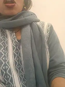 Snapshot of Simaran_bhabhi chatting on December 21, 3:52 pm Simaran bhabhi online show from December 21, 3:52 pm