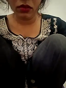 Snapshot of Simaran_bhabhi chatting on December 23, 12:52 am Simaran bhabhi online show from December 23, 12:52 am