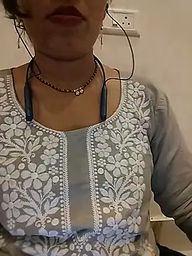 Simaran bhabhi online show from March 31, 4:29 pm