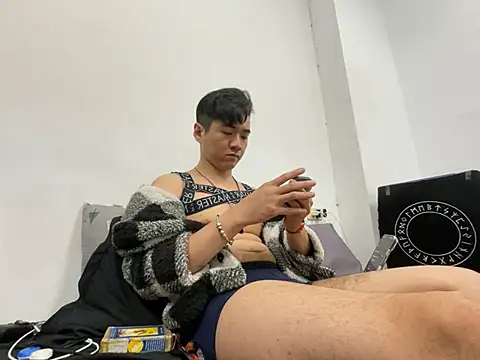 Adam XDZ online show from April 4, 10:57 am