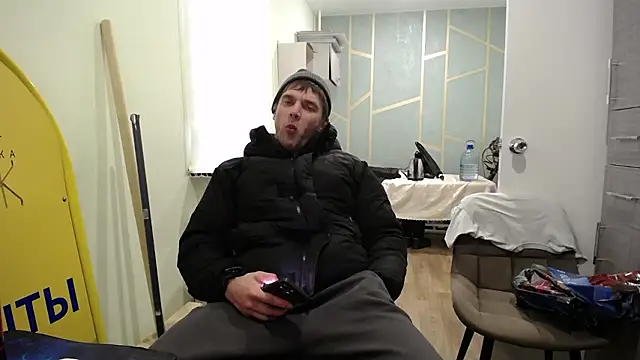 Max 2322 online show from February 2, 6:56 am