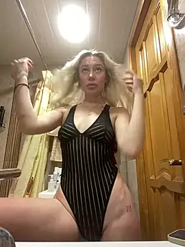 meanexx online show from February 14, 10:28 am