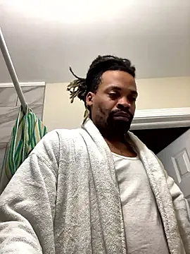 1BeautyN1Beast online show from December 6, 8:05 am