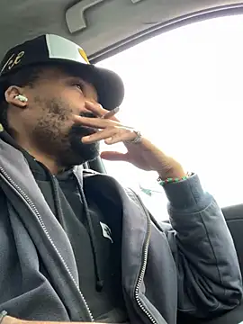 1BeautyN1Beast online show from December 9, 2:06 pm