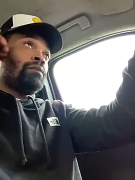 1BeautyN1Beast online show from December 9, 5:52 pm