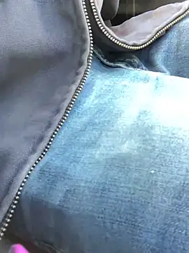 1BeautyN1Beast online show from December 12, 4:43 pm