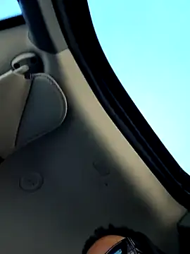 1BeautyN1Beast online show from March 3, 3:31 pm