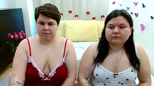 BeckyAndHellen online show from October 13, 9:20 am