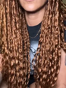 Shuggabutt online show from April 17, 7:17 pm