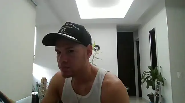 Snapshot of kinke31 chatting on January 10, 11:22 am kinke31 online show from January 10, 11:22 am