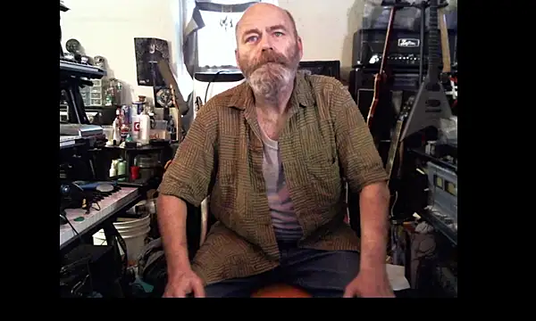 SirGarMack online show from February 18, 5:09 pm