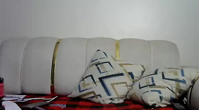 hoely grail01 online show from March 18, 3:42 am