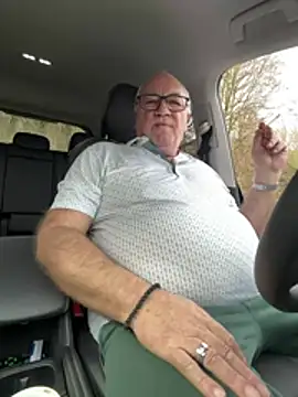 biggandybig online show from March 11, 11:38 am