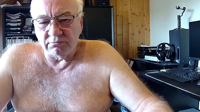 biggandybig online show from April 3, 10:57 am