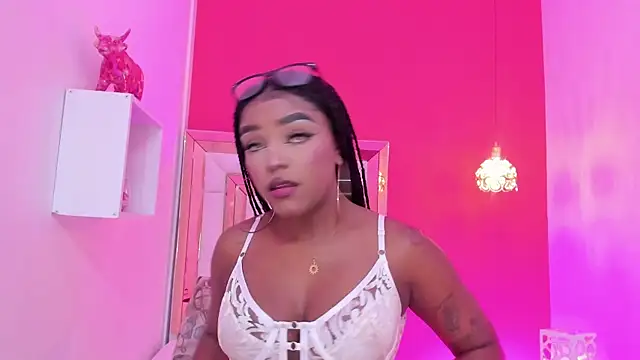 malu horny 69 online show from February 13, 8:05 pm