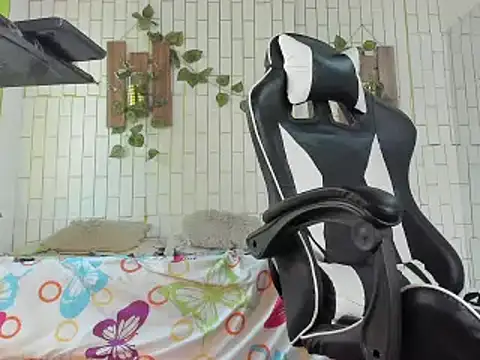 jacksson lawrence online show from January 26, 3:36 pm