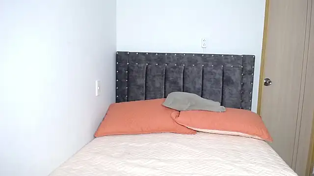 Megan mancini online show from December 22, 12:40 am