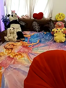 Snapshot of Divya_girl chatting on April 18, 6:17 am Divya girl online show from April 18, 6:17 am