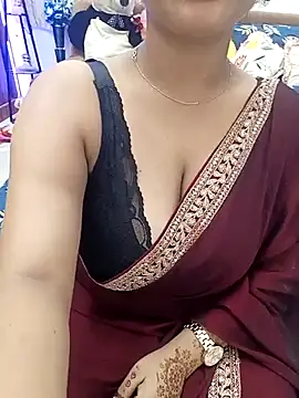 Snapshot of Divya_girl chatting on July 22, 1:03 pm Divya girl online show from July 22, 1:03 pm