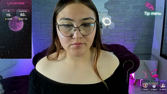 conniejames m online show from December 15, 12:53 pm