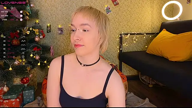 EmmyAmbros online show from January 24, 6:14 am