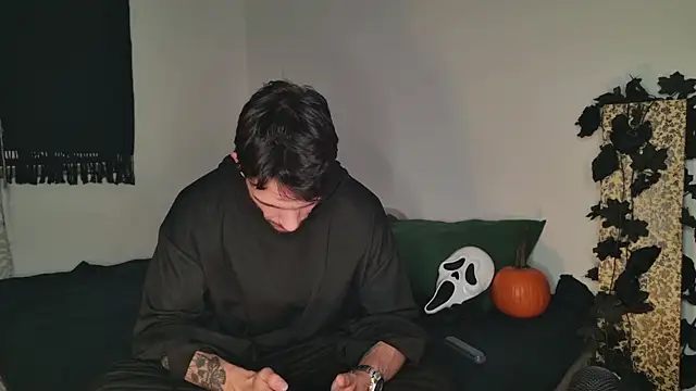 JackDesFeux online show from October 28, 5:44 am