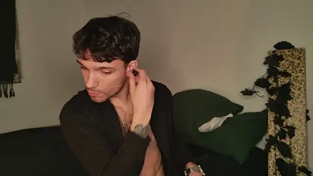 JackDesFeux online show from November 7, 10:15 am