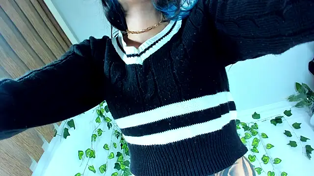 SaturnooStonee online show from December 6, 9:54 am