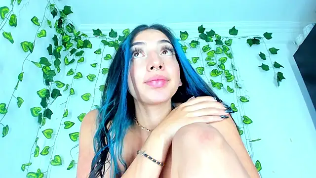 SaturnooStonee online show from December 10, 11:00 am