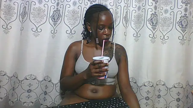 pussified shawrie01 online show from January 6, 10:56 pm