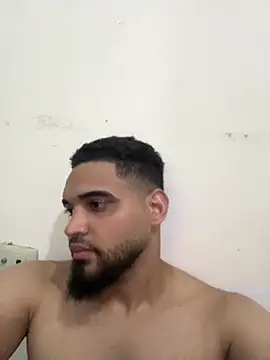 Snapshot of luismanuel_1998 chatting on May 4, 9:11 pm luismanuel 1998 online show from May 4, 9:11 pm